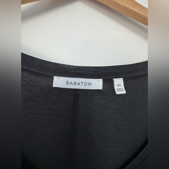 Aritzia Babaton Pocket Short Sleeve Shirt - Picture 2 of 5